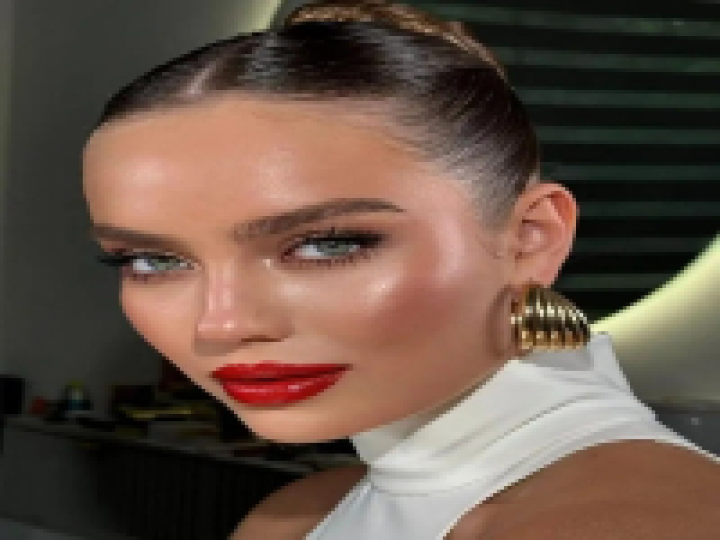 أحمر الشفاه أسطورة لا تنطفئ