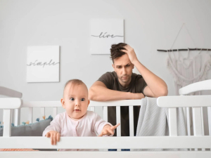 الاكتئاب الأبوي.. معاناة صامتة لا يفصح عنها الرجال