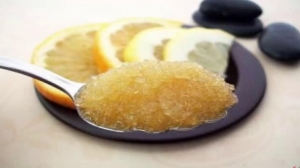 صنفرة طبيعية لجسم مثل الحرير