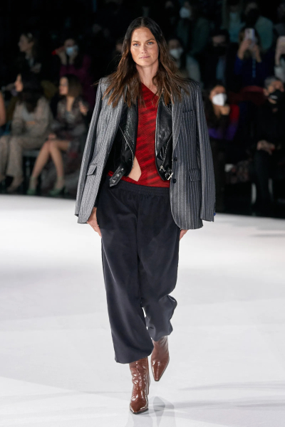 شتاء Missoni  2023 صدامات متناغمة بين الروح والبرجوازية