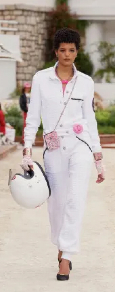 أزياء Chanel تصاميم الحياة الساحلية