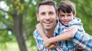 كيف تبني علاقة صداقة وثقة مع طفلك؟