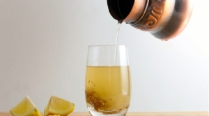 هذا المشروب يخلصك من الغازات والنفخة والكرش!