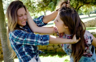 العنف لدى المراهقين والحلول العلمية والعملية