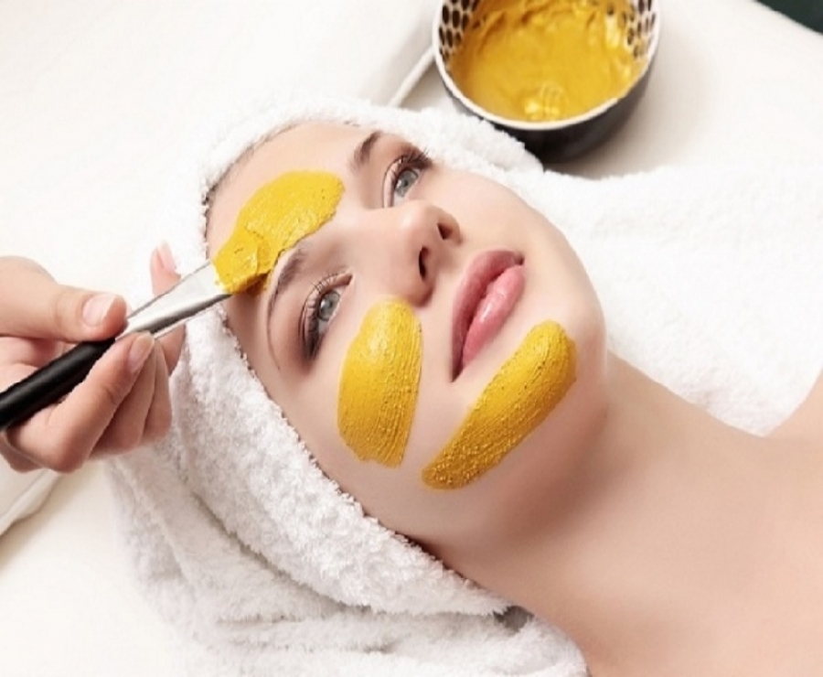 ماسك العسل والموز لجميع أنواع البشرة