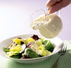 أنواع تتبيلة السلطات