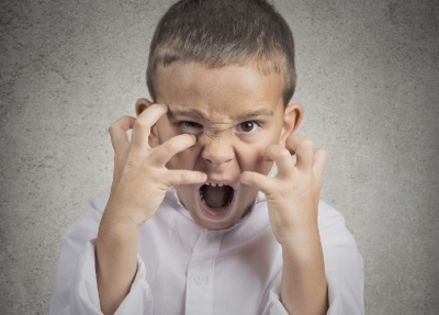 طفلي يصرخ ، ماذا أفعل؟